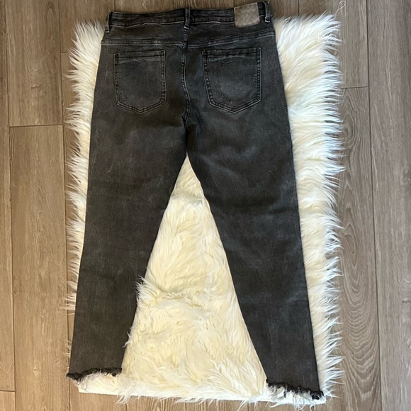 Zara Z1975 Gray Jeans - Picture 2 of 4